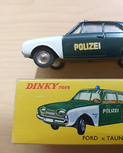 Märklin 1:43 - Modellbil - Ford Taunus 15M - No. 8018 - Catawiki