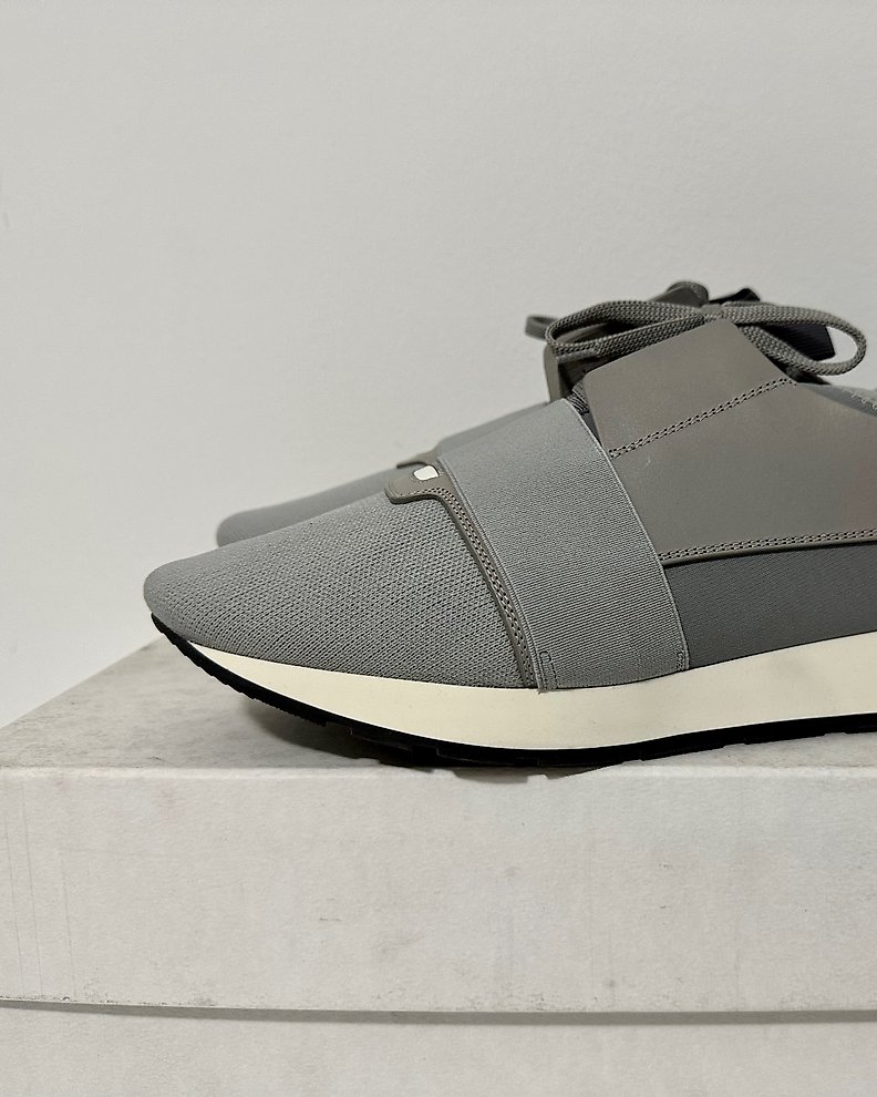 Louis Vuitton - Abbesses - Sneakers - Size: Shoes / EU 44.5 - Catawiki