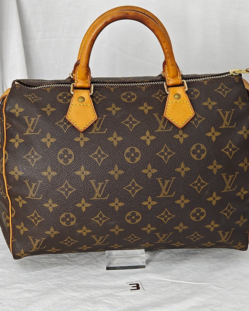 Sold at Auction: Louis Vuitton Serviette Conseiller Business Bag