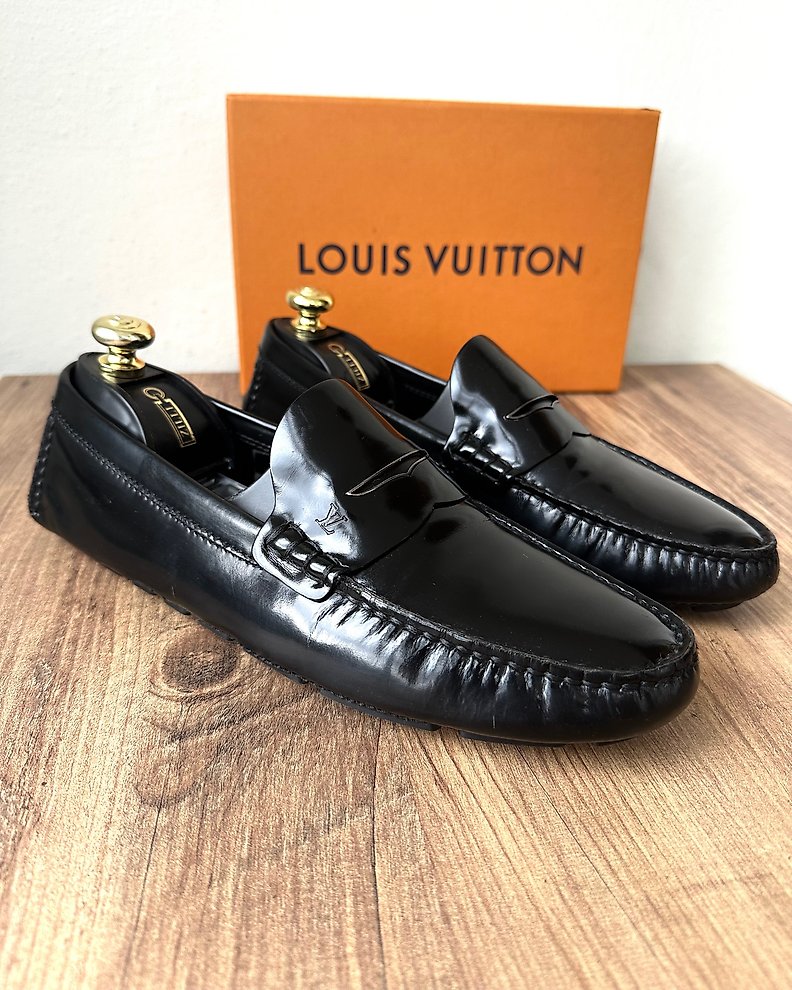 Louis Vuitton - Abbesses - Sneakers - Size: Shoes / EU 44.5 - Catawiki