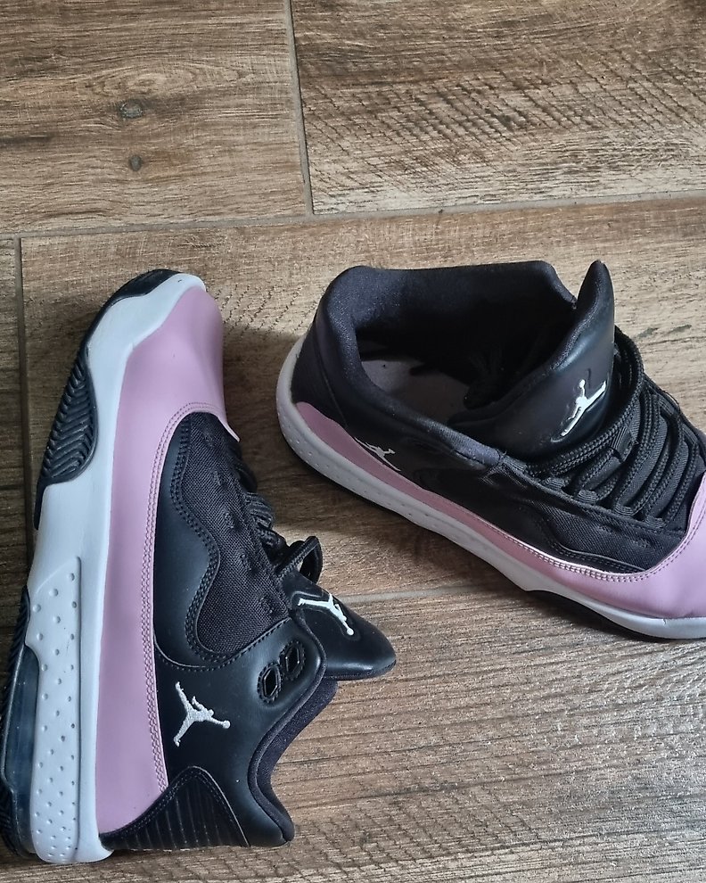 Air Jordan Jordan One Mid Sunrise P39 Baskets Taille