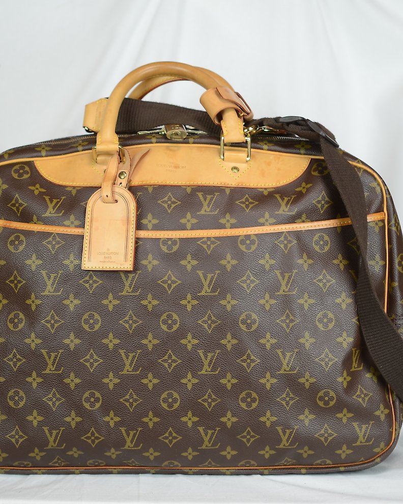Sold at Auction: Louis Vuitton Luggage Trolley Pegase Legere 55