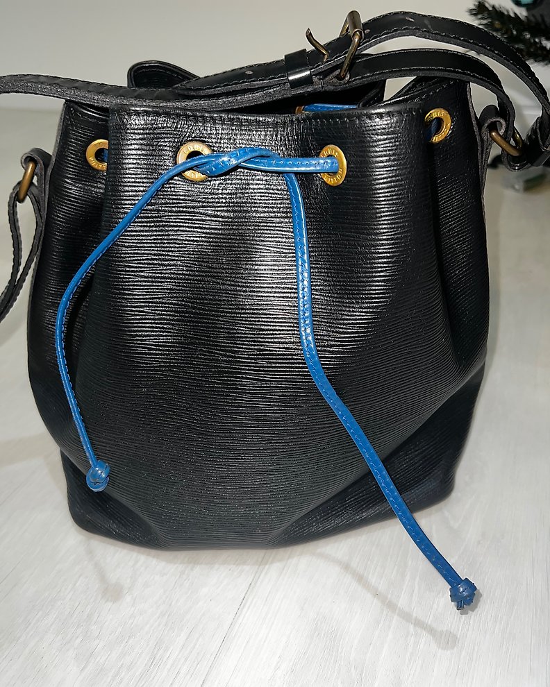 Louis Vuitton - Petit Noe Blue Epi Shoulder bag - Catawiki