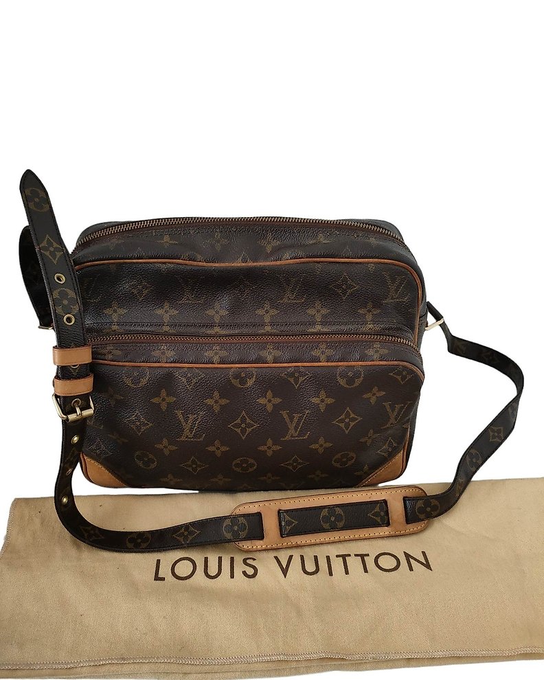 Louis Vuitton - Pallas Clutch Monogram Canvas Clutch bag - Catawiki