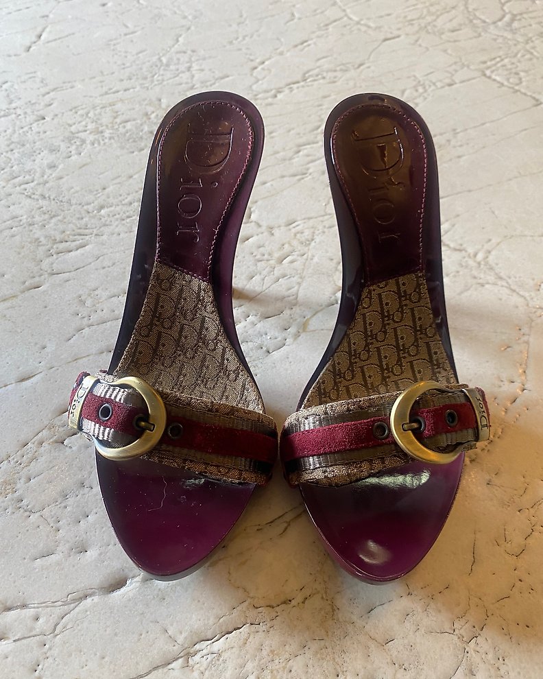 Louis Vuitton - Sandals - Size: Shoes / EU 38 - Catawiki