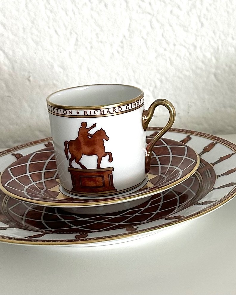 Louis Vuitton - coffee cup (1) - Porcelain - Catawiki