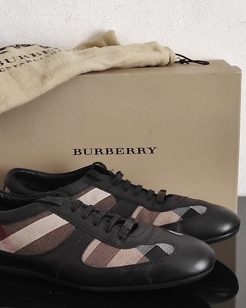 Burberry - Open-toe shoes - Size: Shoes / EU 36 - Catawiki