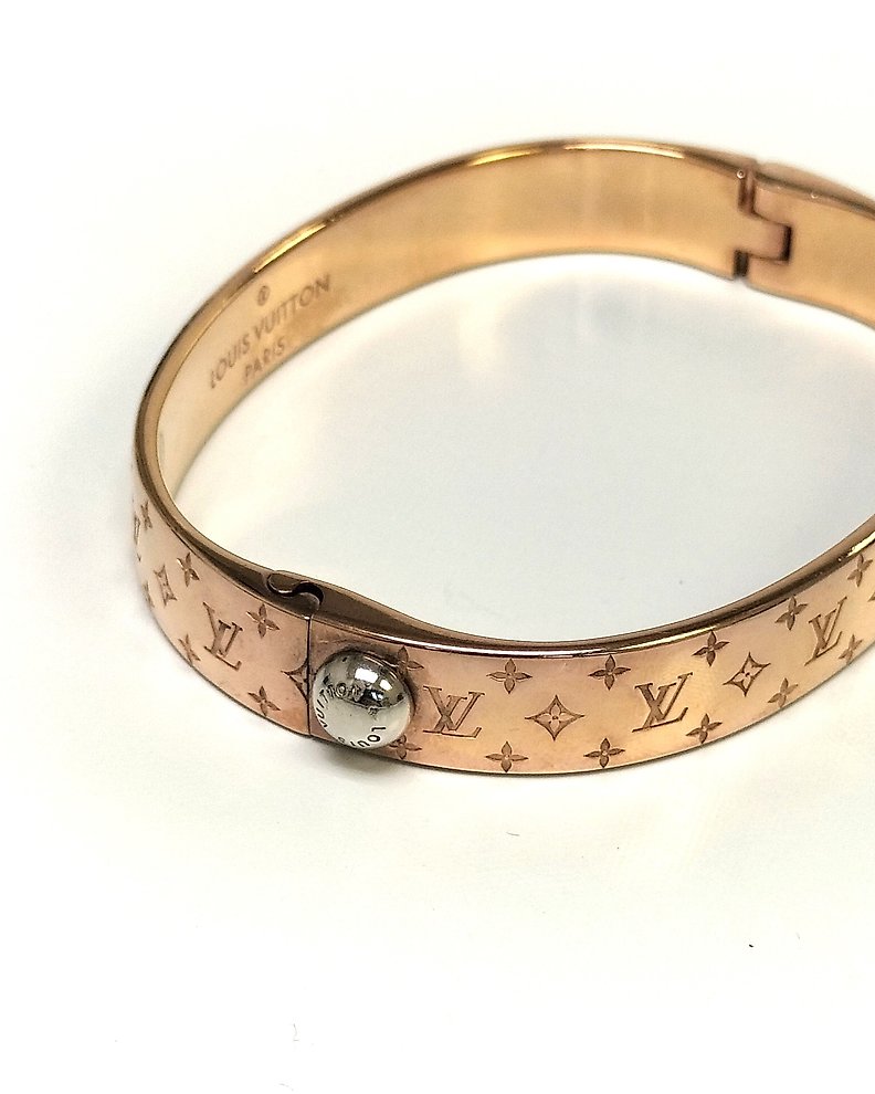 Louis Vuitton Nanogram Monogram Brooch Rose Gold Scarf Ring