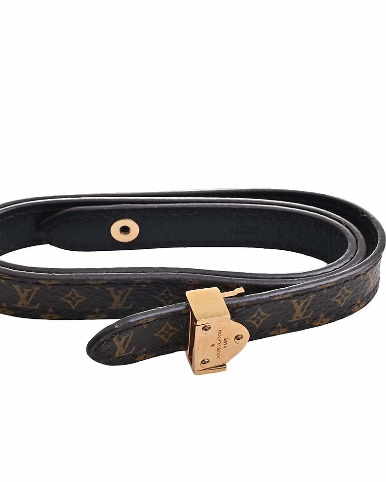 Louis Vuitton - Essential V M61083 Necklace - Catawiki