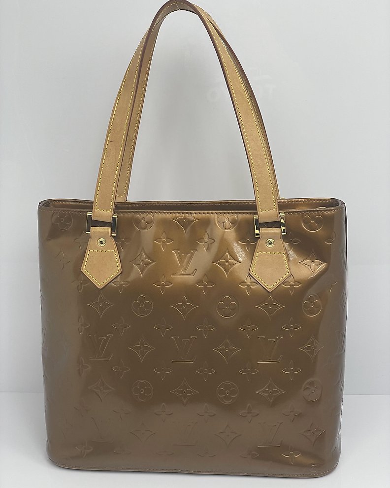 Louis Vuitton - Authenticated Houston Handbag - Patent Leather Pink Plain for Women, Very Good Condition
