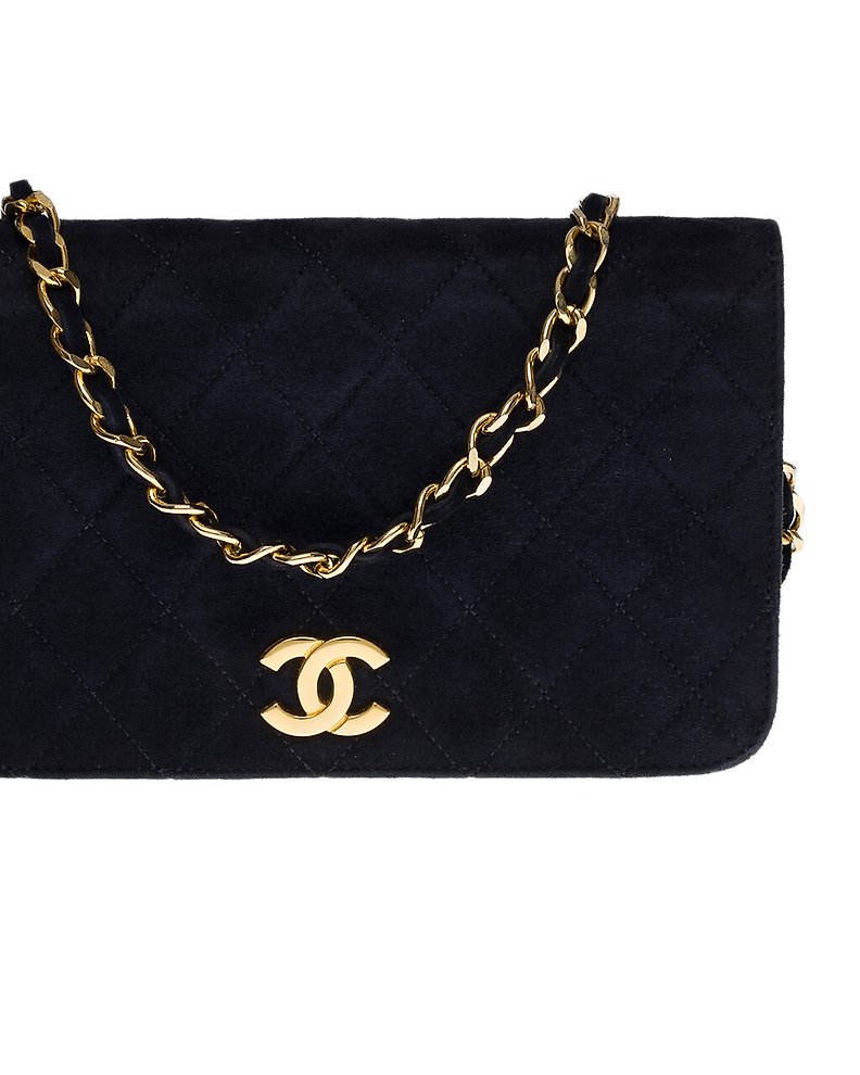CHANEL Lambskin Quilted CC Bubble Vanity Case With Chain Light