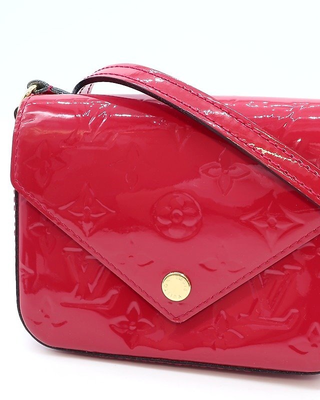 Louis Vuitton Monogram Vernis Sac Lucie Mini Shoulder Bag