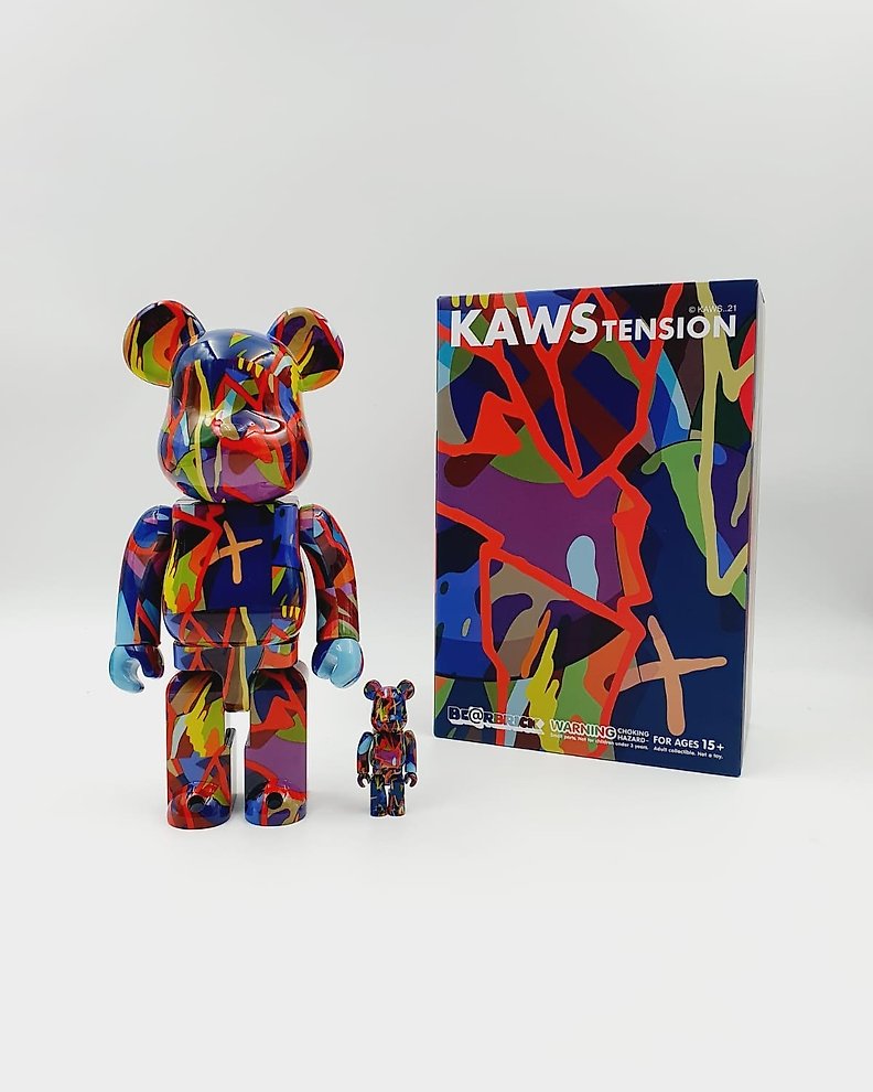 Kaws (1974) - Kaws Tension - Be@rbrick 400% & 100% - Bearbrick