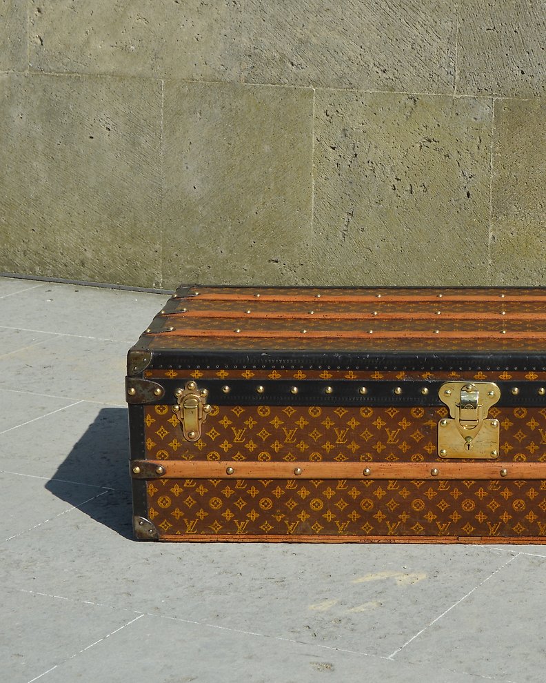 Louis Vuitton - Closet trunk - Catawiki