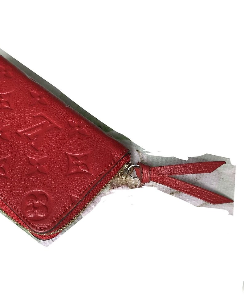 Sold at Auction: Louis Vuitton Monogram Clemence Wallet