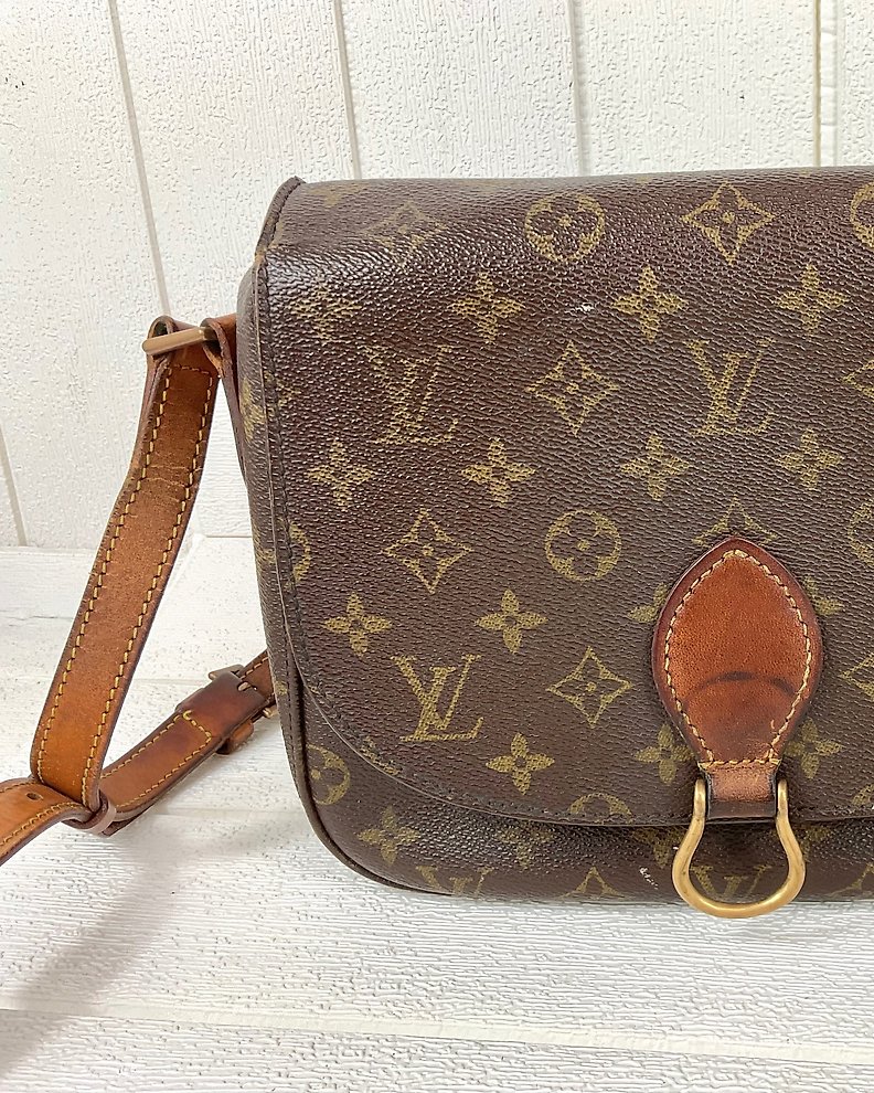 Louis Vuitton - Monogram Abbesses GM Shoulder Crossbody Bag - Catawiki