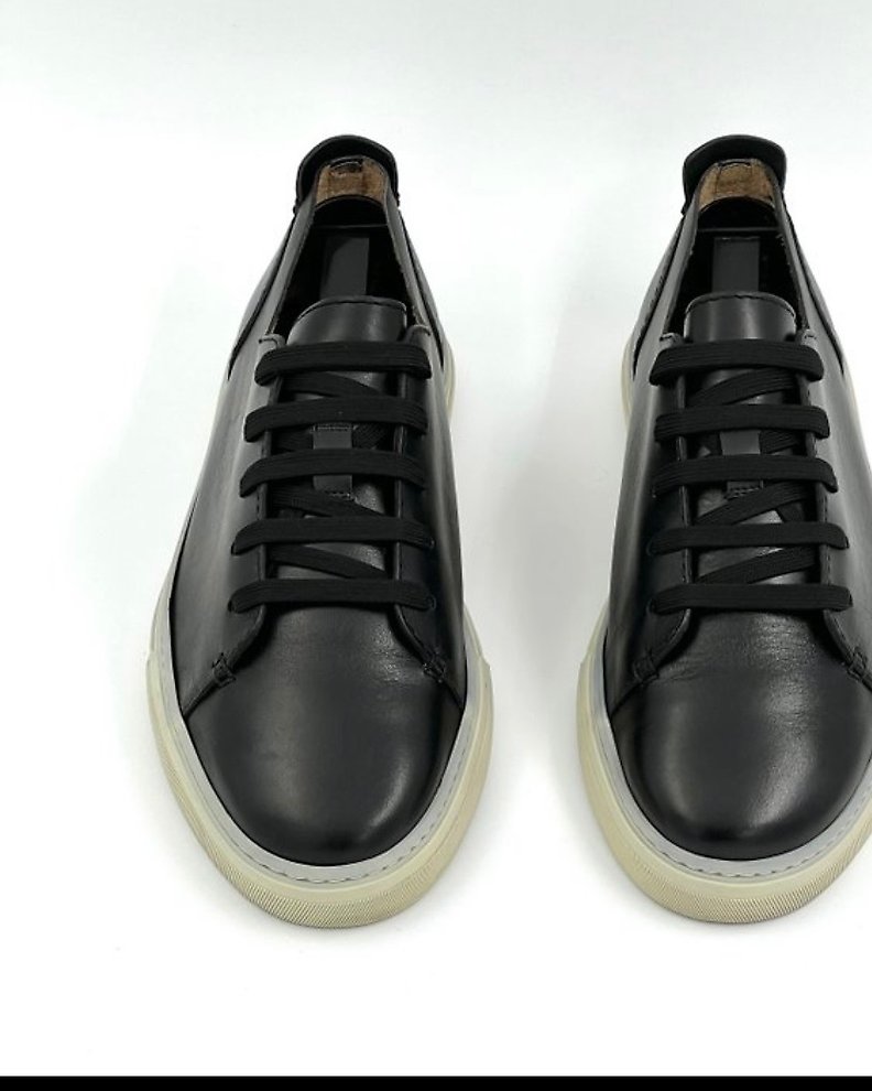 Louis Vuitton - rivoli - Sneakers - Size: Shoes / EU 43 - Catawiki