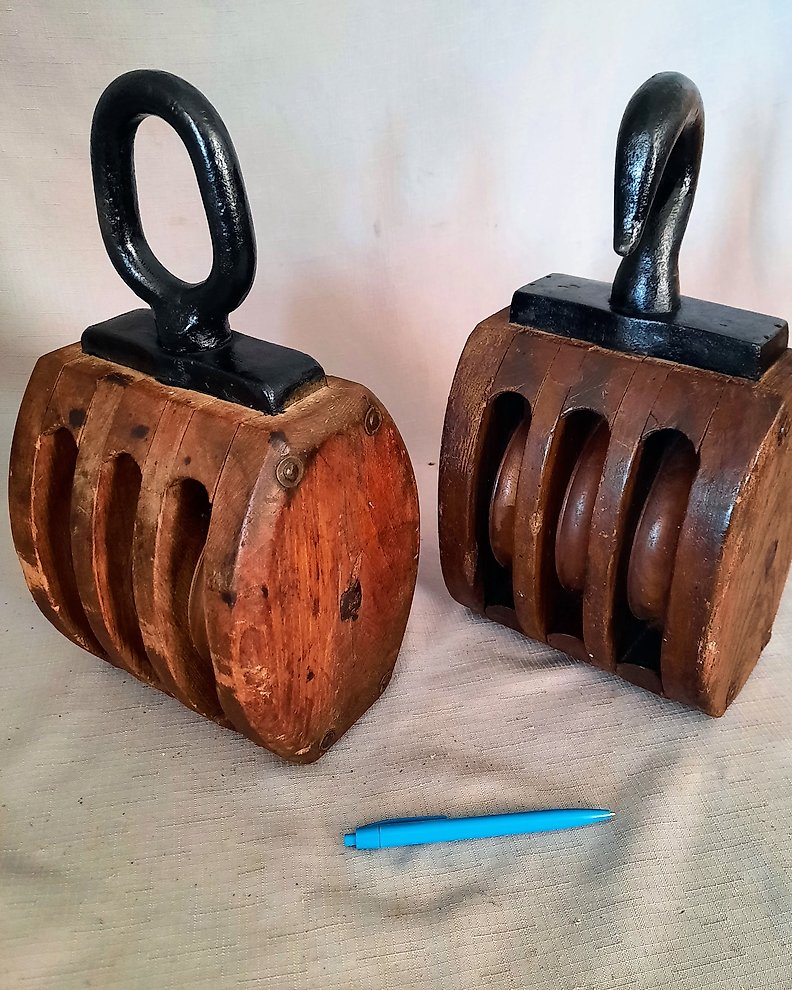 2 oude katrollen met houten wielen - Hout, IJzer - Catawiki