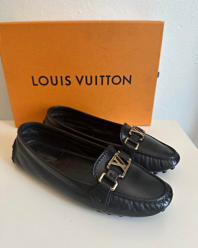 Louis Vuitton - Hockenheim - Loafers - Size: Shoes / EU 42 - Catawiki