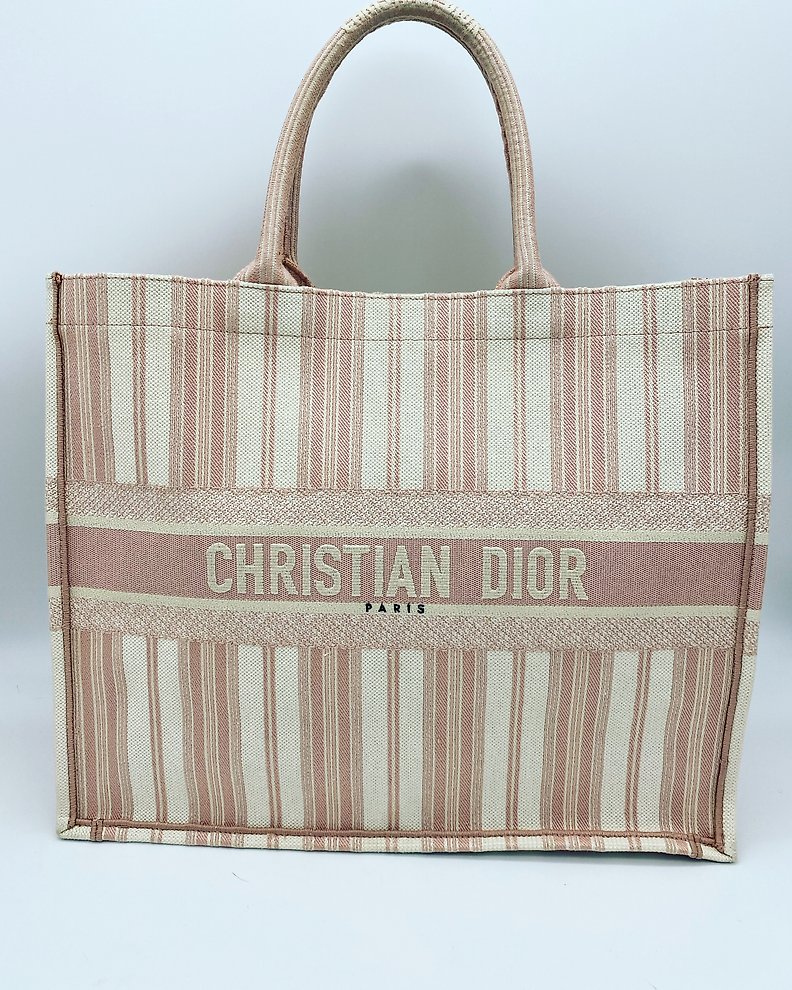 Christian Dior - Book Tote Medium Handbag - Catawiki