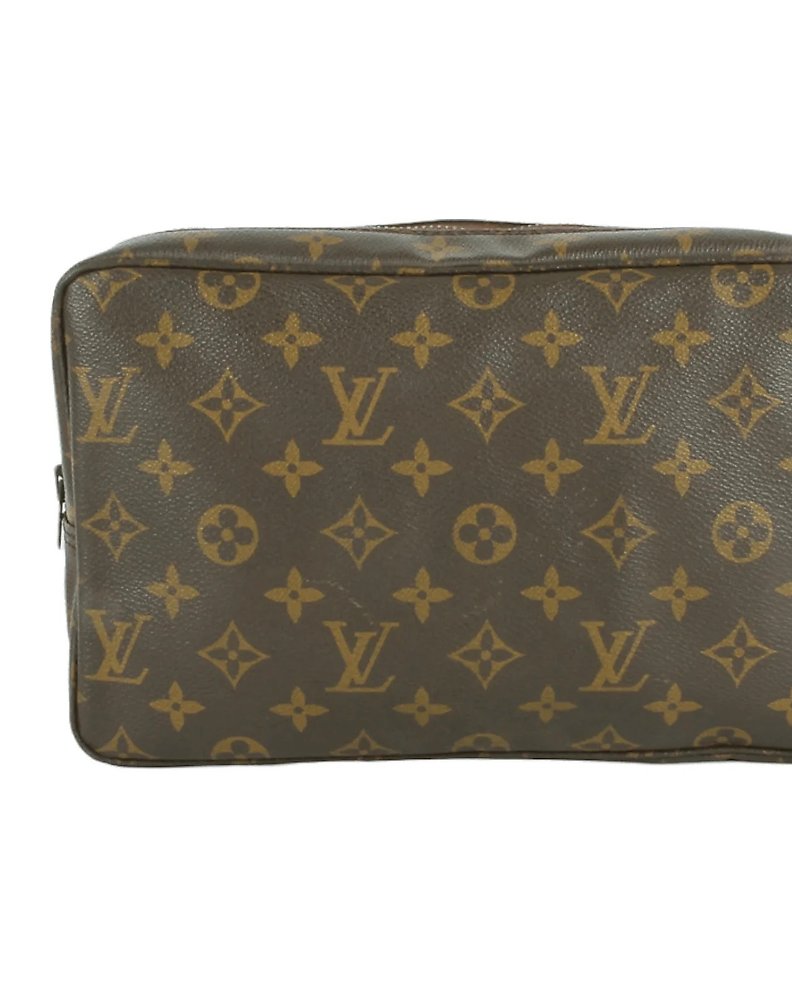 Sold at Auction: (2 Pc) Vintage Louis Vuitton Keychain & Bifold