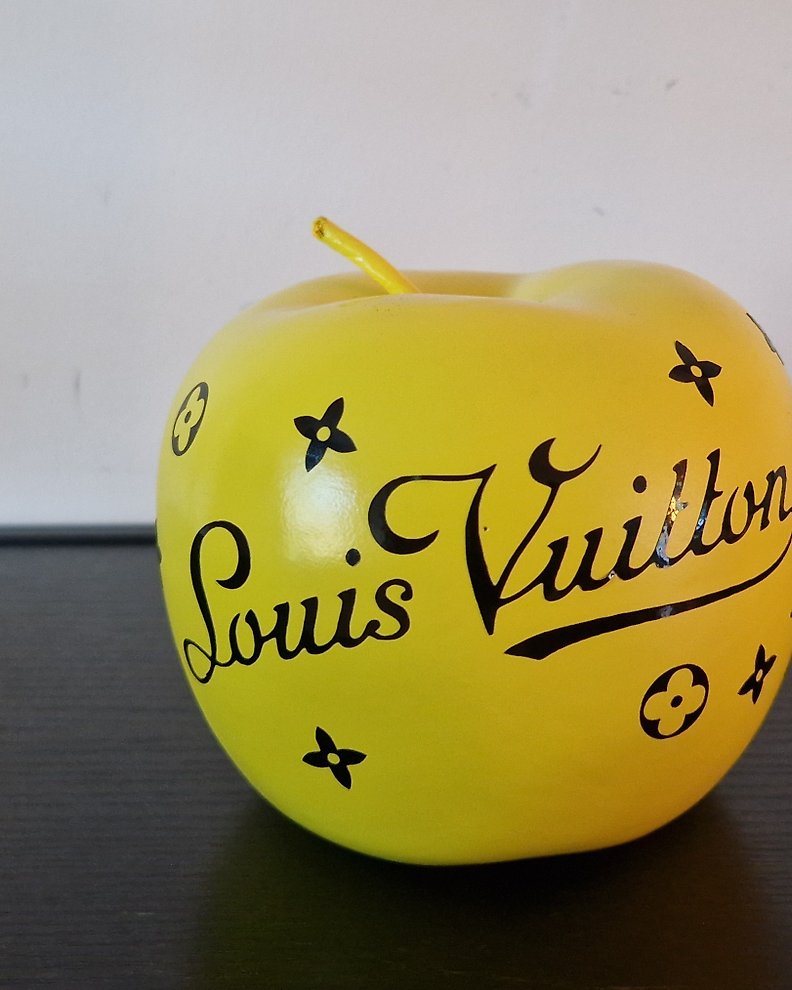 Van Apple - Louis Vuitton - Catawiki