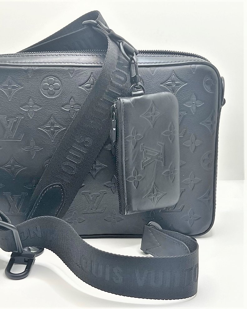 Louis Vuitton - Limited Edition Neo Cabby MM denim blue - Catawiki