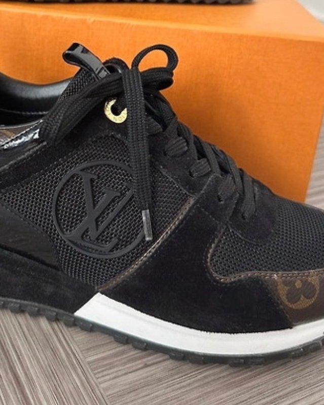 Louis Vuitton - Run Away Sneaker - Sneakers - Size: Shoes / - Catawiki