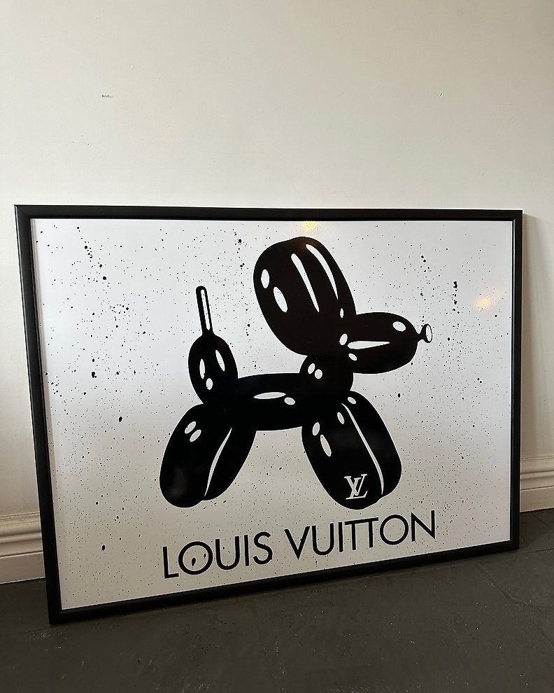DALUXE ART - Louis Vuitton Gold Snake - Catawiki