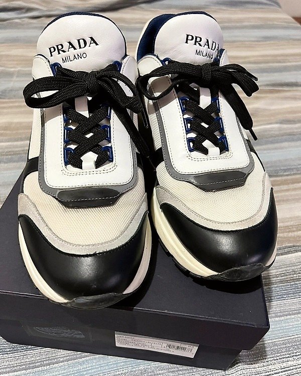 Prada - Sneakers - Size: Shoes / EU 41 - Catawiki