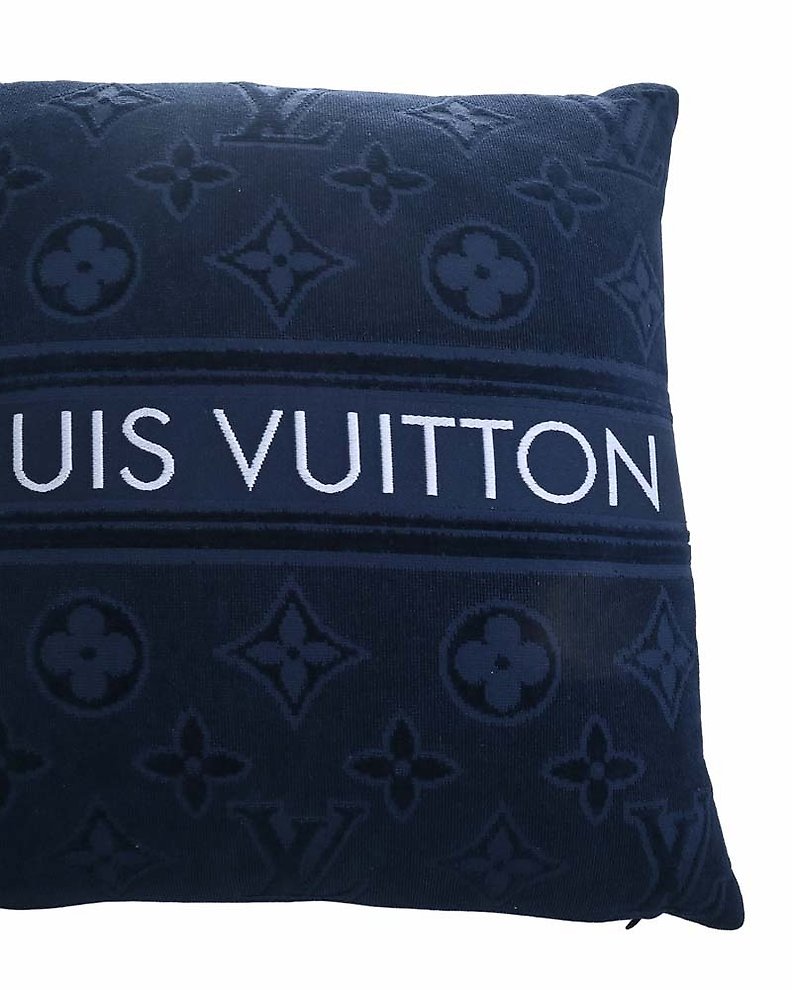 Louis Vuitton - Etui Earphone Case - Accessory - Catawiki