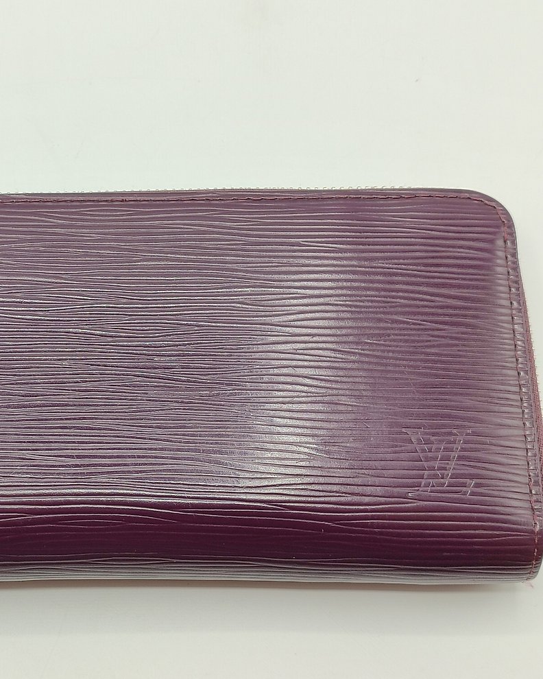 Portafogli Louis Vuitton Zippy in pelle Epi viola