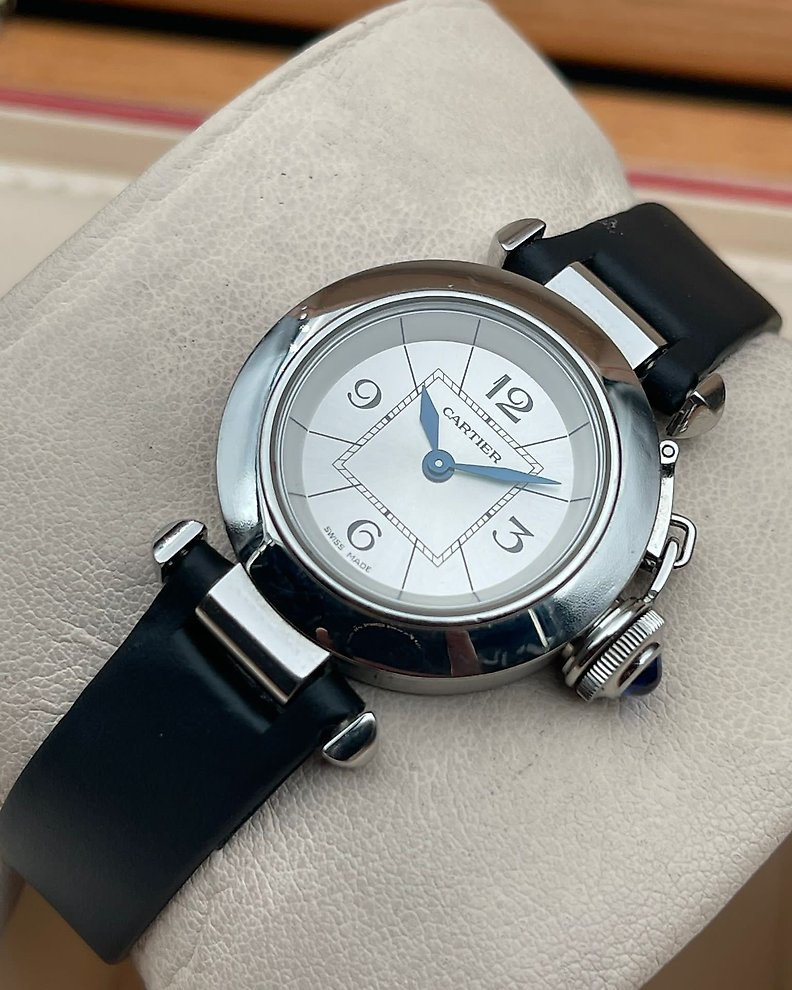 Cartier best sale pasha women