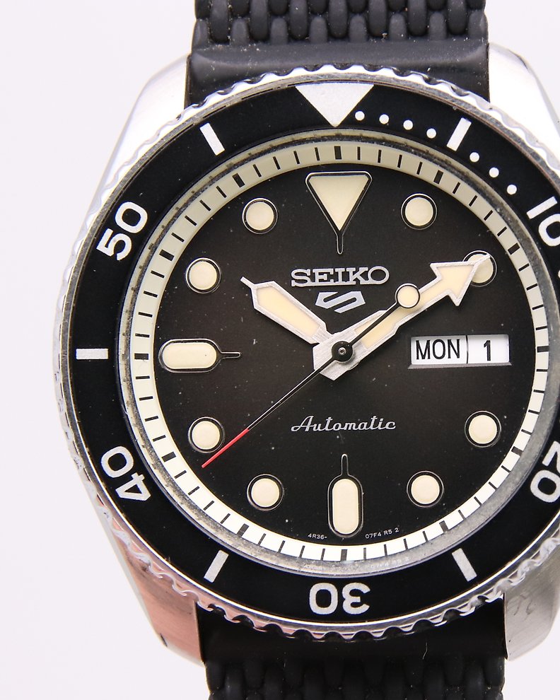 Seiko Seiko 5 No Reserve Price SRPD73K2 4R36 07G0 Men 2011 present Catawiki