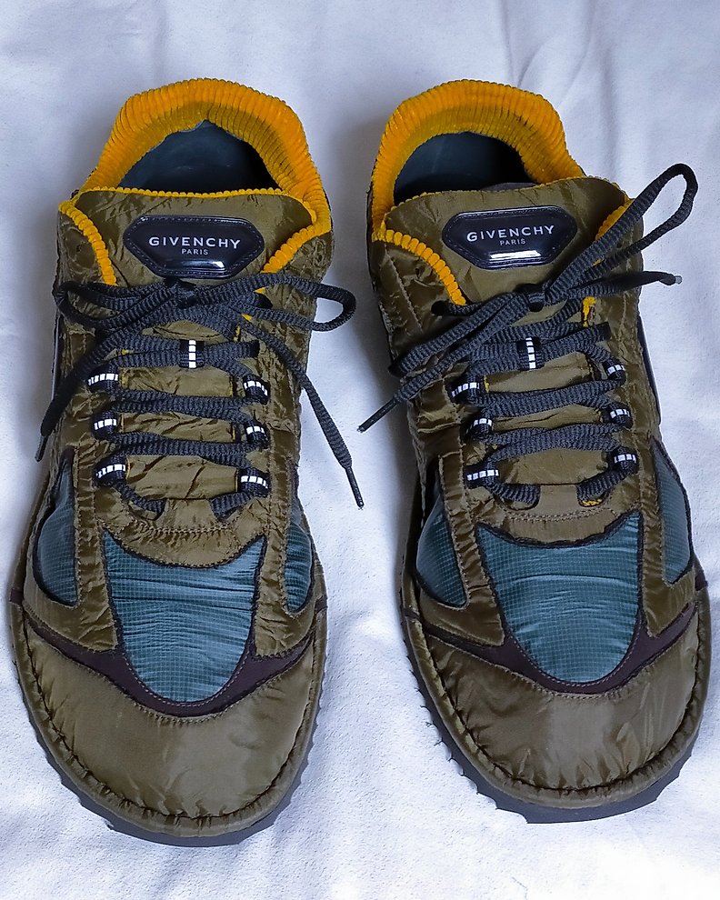 Balenciaga sneakers usate store