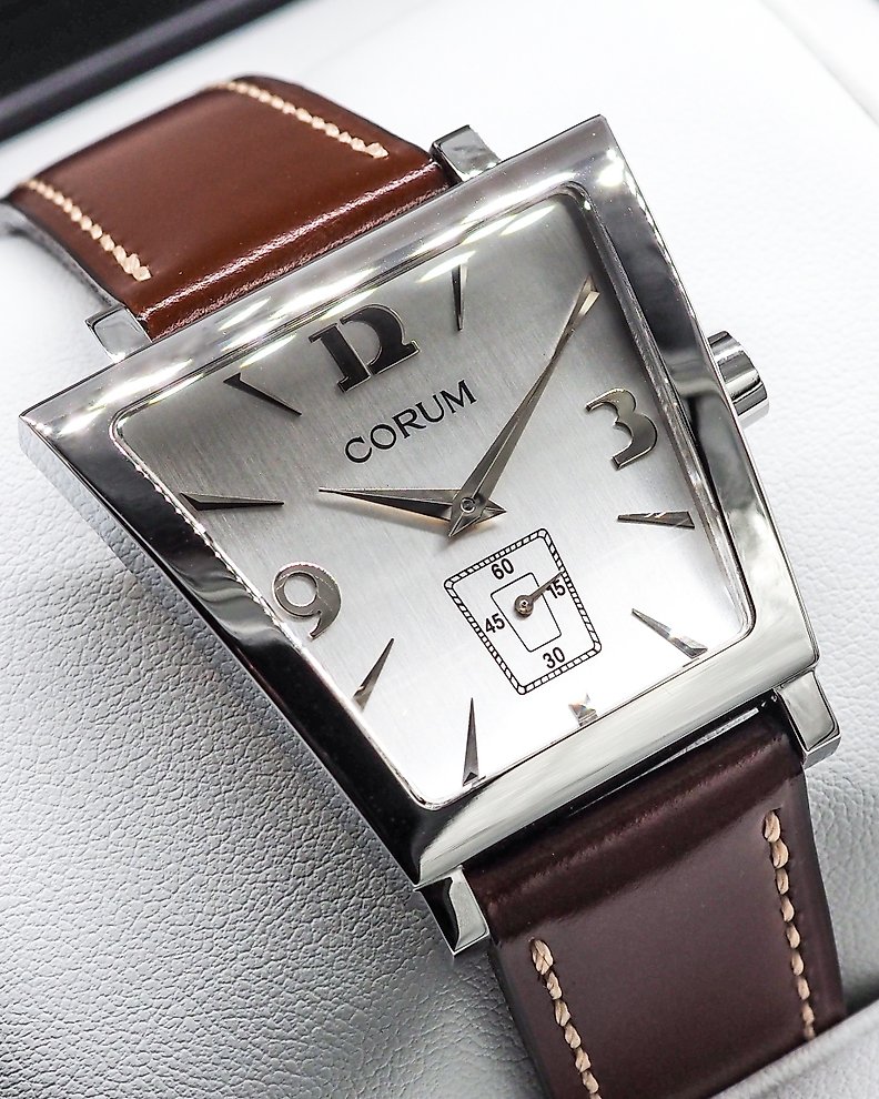 Corum Trapeze Sans Prix de Reserve BRAND NEW Femme 2011 aujourd hui Catawiki