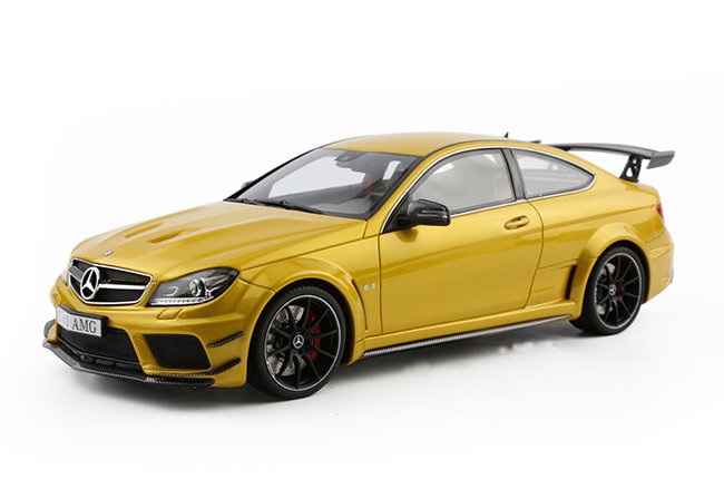 Mercedes Benz c63 AMG Р’ Р·РѕР»РѕС‚Рµ