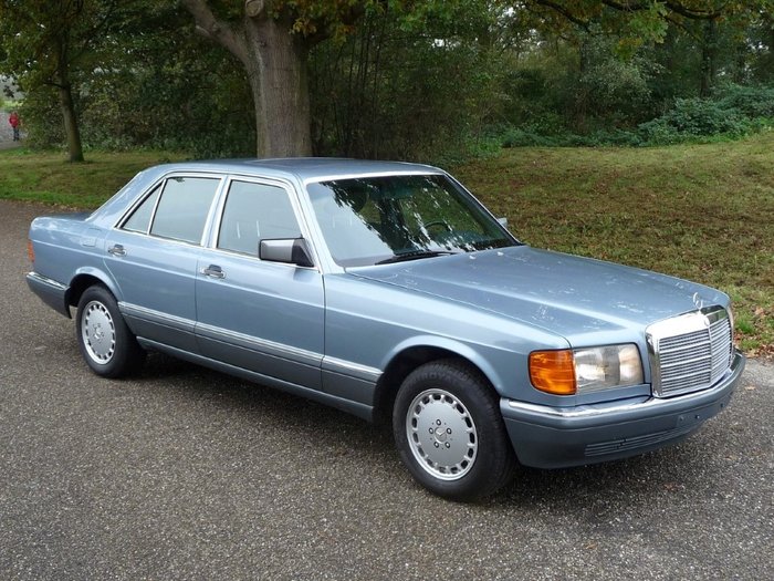 Мерседес 260 se