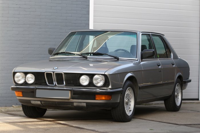 BMW 5er e12
