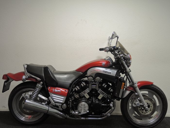 Yamaha Yard built JVB Moto Vmax Infrared