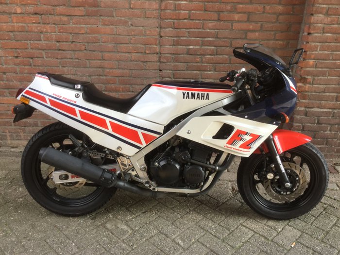 Yamaha 400cc