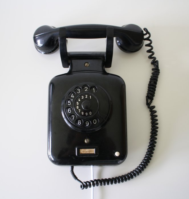 Солнечная 50 телефон. Дисковый телефон Siemens model 611. Телефон Siemens 1934 Wall telephone. Настенный телефон Telefunken* Siemens. Vintage Siemens telephone.