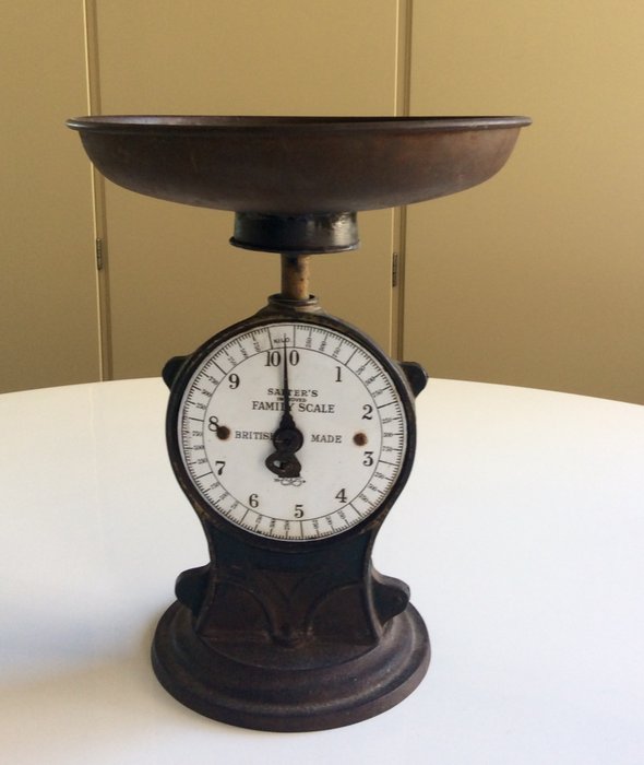 Cast scale. Весы Salter's improved Family Scale #50. Старинные весы Salter 45. Salter s503x. Весы Family Scale Silvester's Patent #50 Salter's.