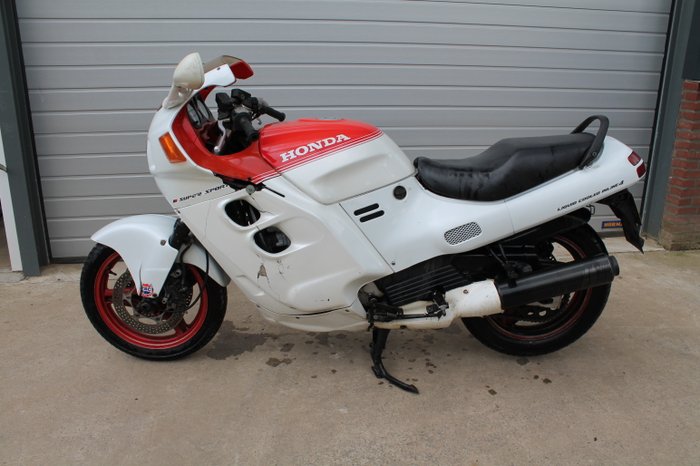 Honda CBR 1000f Hurricane