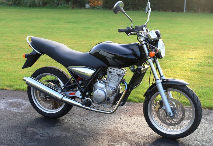 Yamaha DKW RT 125