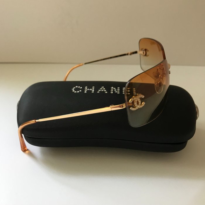 Chanel - Vintage sunglasses - Ladies - Catawiki