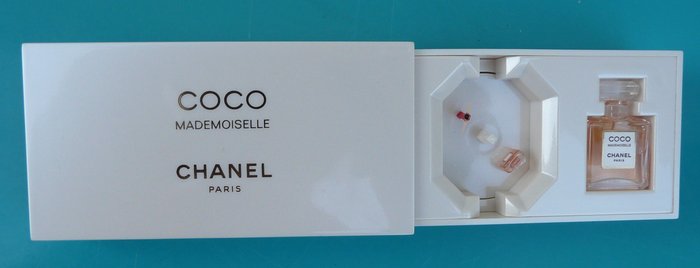 Chanel - Music box COCO Mademoiselle CHANEL - PARIS - - Catawiki