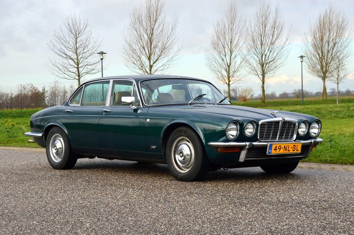 Jaguar xj6