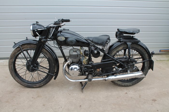 Мотоцикл цундап 250
