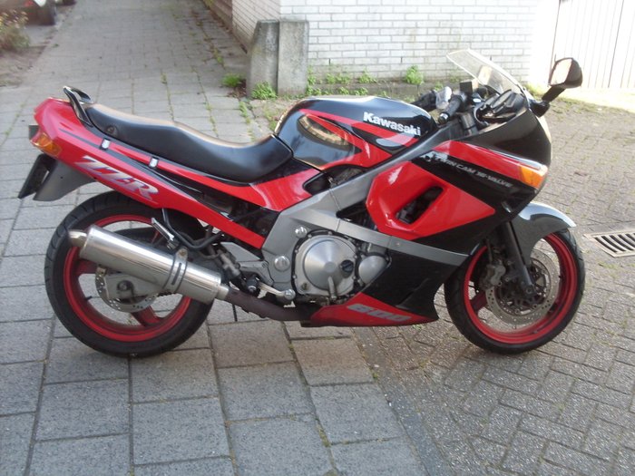 Kawasaki ZZR 600 1